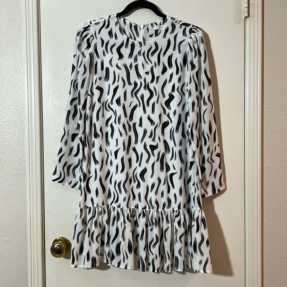 Joie 100% Silk Long Sleeved Dress.